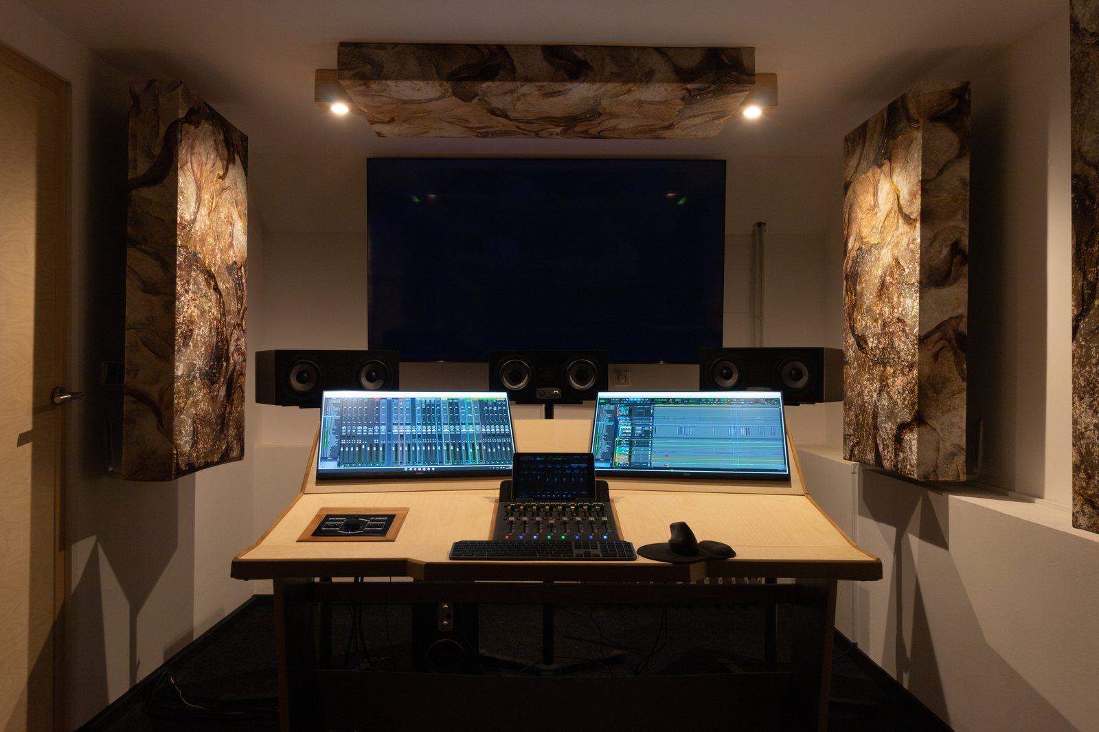 Studio postprodukcji dźwięku All In Sound — reżyserka